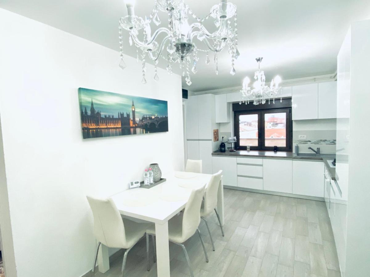 Venetia Apartament - Timisoara Leilighet Eksteriør bilde